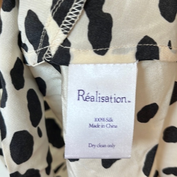 Elton John edition - the little Jeanie in snow leopard dress - Picture 7 of 7